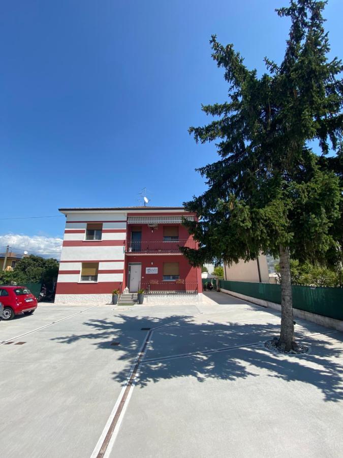 B&B La Corte Di Tiziana San Giovanni Lupatoto Eksteriør billede