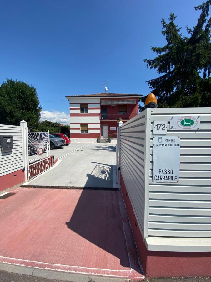 B&B La Corte Di Tiziana San Giovanni Lupatoto Eksteriør billede